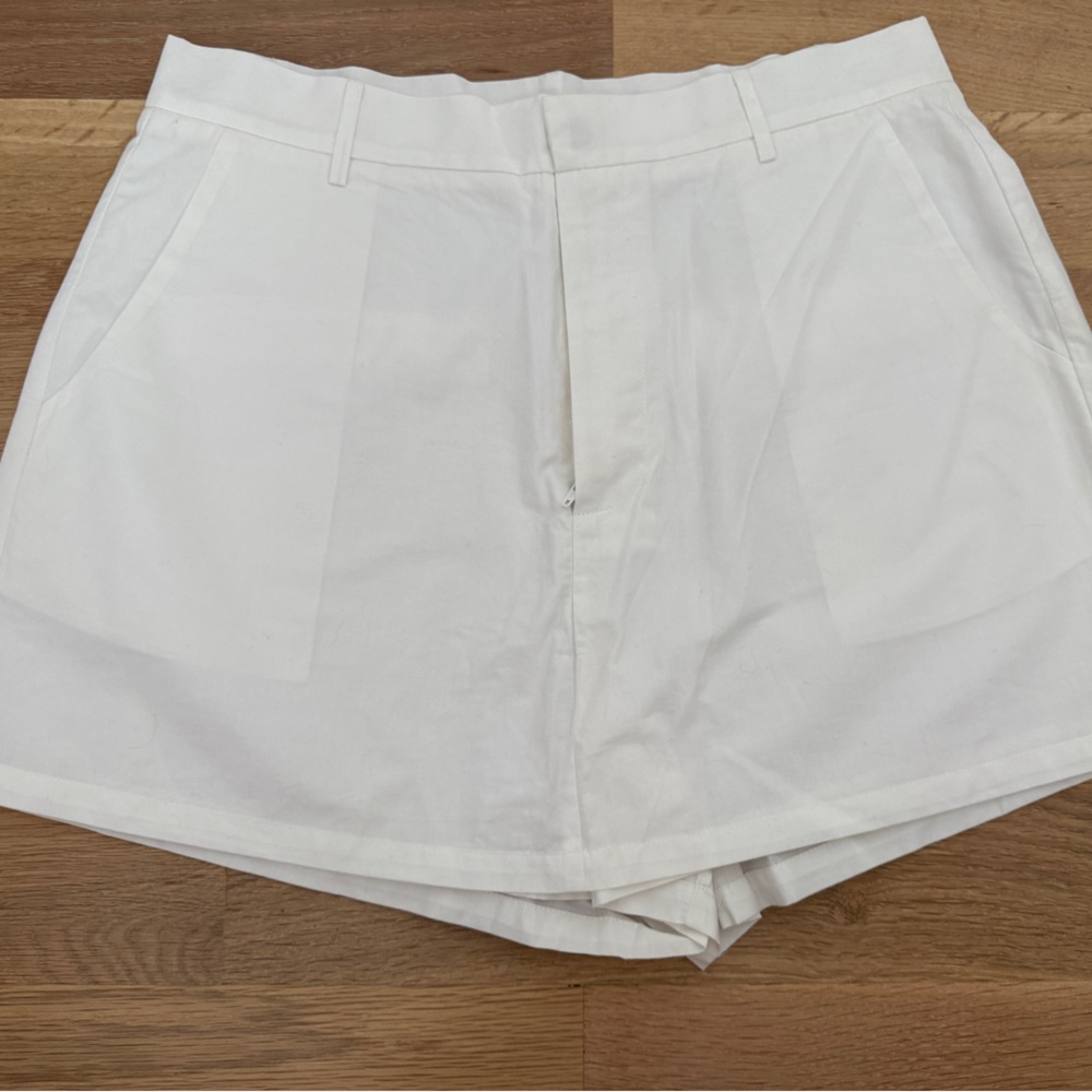 Sundays High Waist White Shorts Classic Style